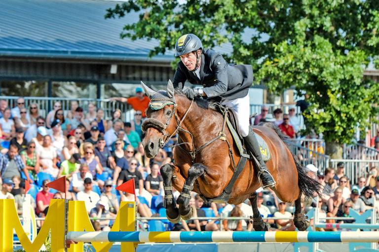 Hans-Thorben Rüder triumphiert im Großen Preis