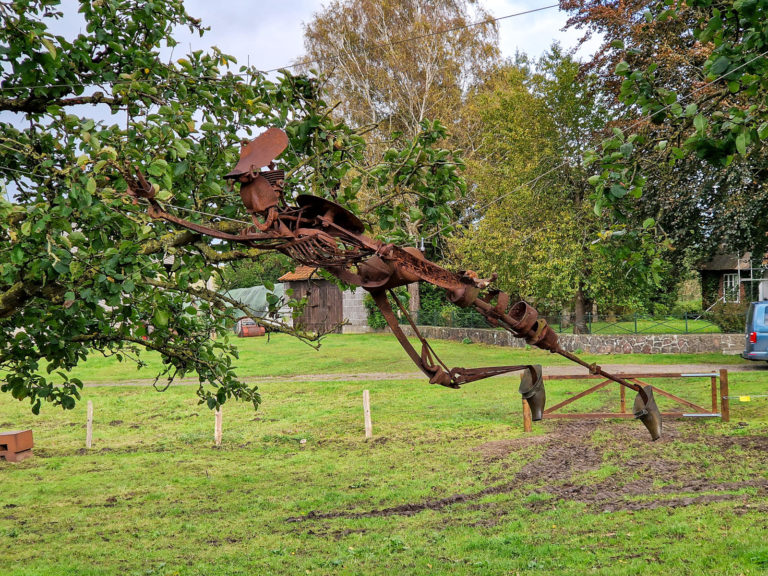 Finaler Tanz zwischen Kunst und Landschaft