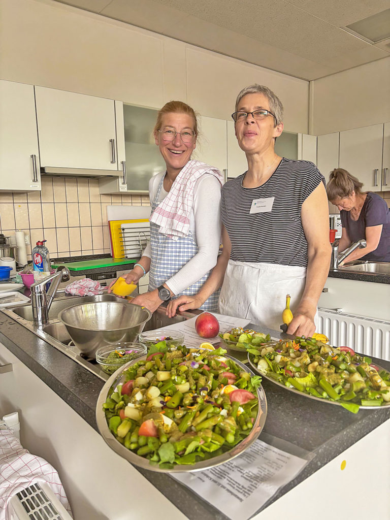 Kreative grüne Küche