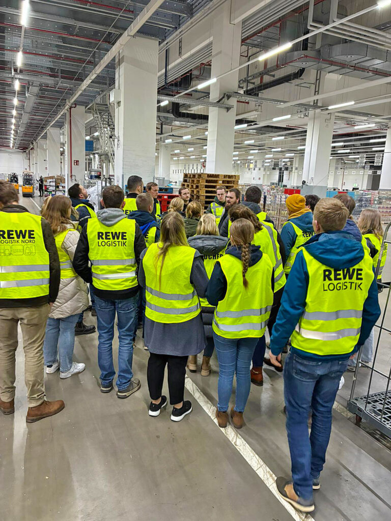 Blick hinter die Kulissen eines Logistikzentrums