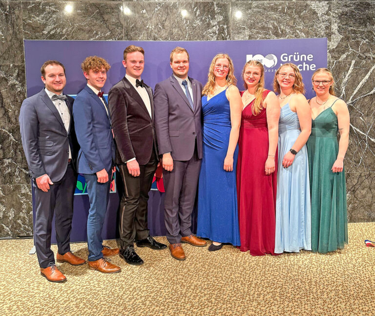 Bildung, Ball und Bunker in Berlin