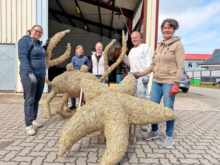 20 Jahre Strohfiguren